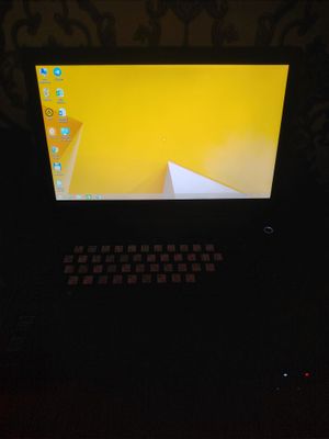Toshiba noutbuk sotiladi