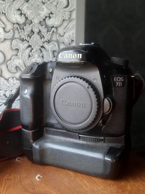 Canon 7D EOS 16×55