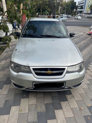 Продаю срочно нексия 2 2009 года