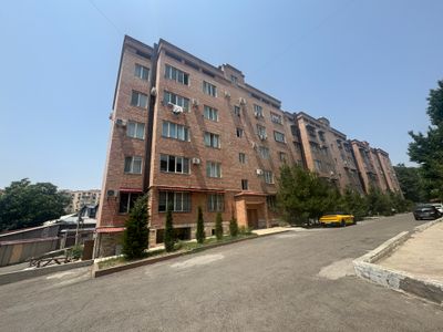 Продам 2 комнатную квартиру на Паркентском