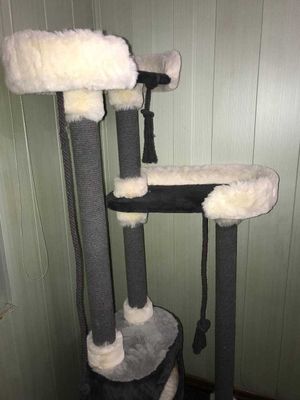 Продам 3-этажный домик для кошек