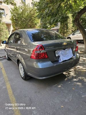 Nexsi 3 свет мокрый асфальт