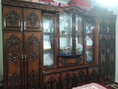 Mebel sotiladi 5 milyon yangiday