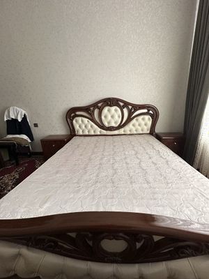 Продается мебель для спальной комнаты в комплекте состояние Б\У