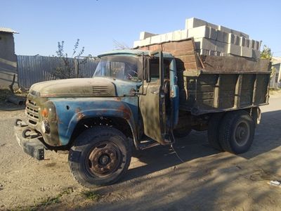 Zil 130 sotiladi.