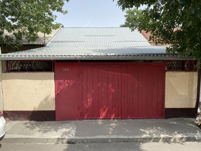 Продаётся дом в Мирабадском р-н 2,2 сотки
