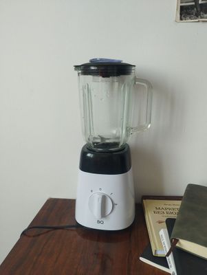 Blender BQ • Мощность: 1000 Вт