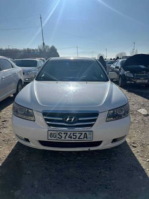 Hyundai Sonata сотилади