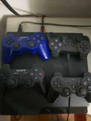 PS3 holati ideal 33 dono oyini 4 ta pulti bor USB KABEL oynashga tayor
