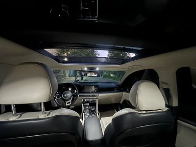 Автомобиль КИА К5 в хорошем состоянии