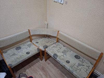 продам уголок кухонный