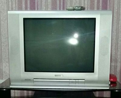 Продам телевизор Toshiba bomba. DVD Samsung в подарок.