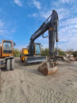 Volvo 160 sotiladi 2006 yil