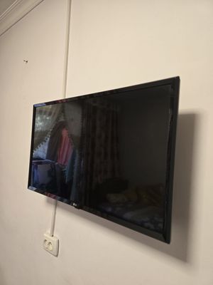 LG телевизор хорошем состаяние
