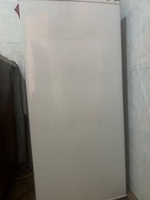 Xolodilnik rasiyskiy yengi pochti 2 xafta ishlagan 1 metrli