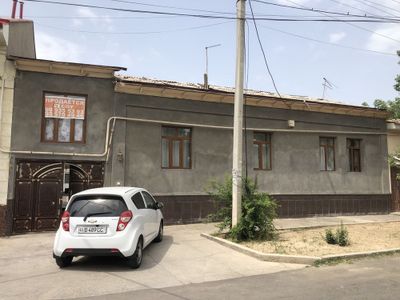 Uchtepa tumanida uchastka sotiladi 4 sotix