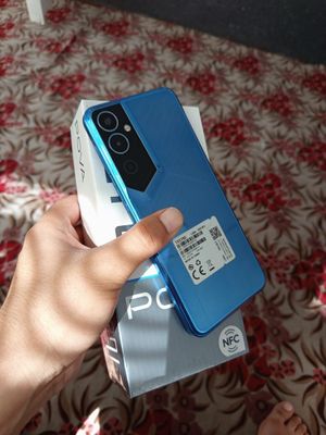 Ideal holatda telfon ayol kishi ishlatgan