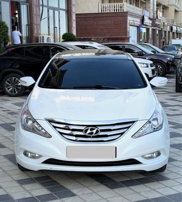 Hyundai sonata 2011