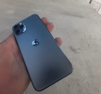 IPhone 11 pro black