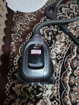 Продам Пылесос LG