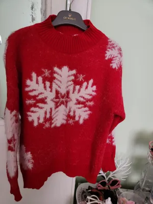 Свитер кофта