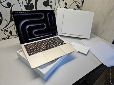 ПРОДАМ Macbook Air 13" inch M2 (8GB/512GB). Состояние ОТЛИЧНОЕ.