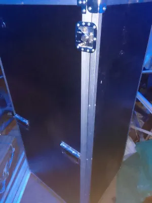 Кейс кофр укрепленный для аппаратуры на колесах