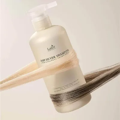 Увлажняющий оттеночный шампунь Lador Ash Silver Shampoo