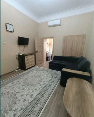 высокопотолочка парк бобура 2/4/4 шота руставели