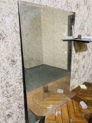 Oyna sotiladi razmer 60*100 yaxshi chizilmagan
