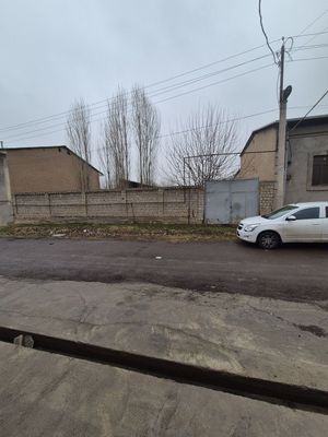 Gisht koprikda yer sotiladi 8 sotix 1 sotixi 9000$ dan