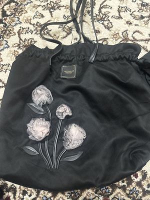 удобная сумка от Victoria’s secret