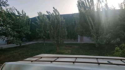 quruq yer sotiladi