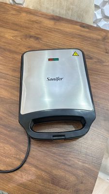 Вафельница Sanifer
