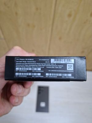 Продается смартфон Samsung S24 Ultra 256 GB