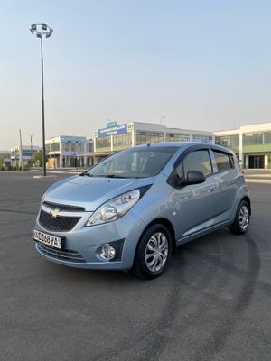 Chevrolet Spark 2015 идеал