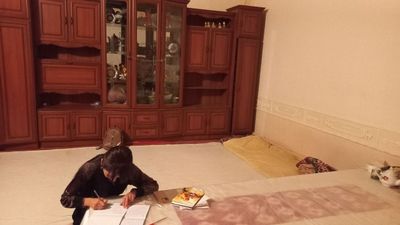 Student abuturent qizlar kvartiraga qoʻyiladi