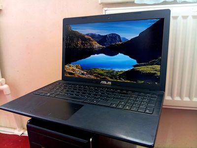 ASUS Noutbuk Sotiladi