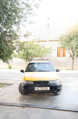 Neksia 2 sariq rangli 2009 yil sotiladi
