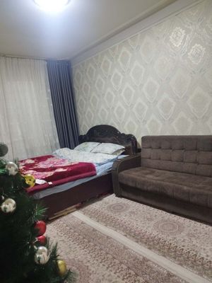 Продается Чиланзар 8 1в2 3 этаж, с балконом1,5*3.