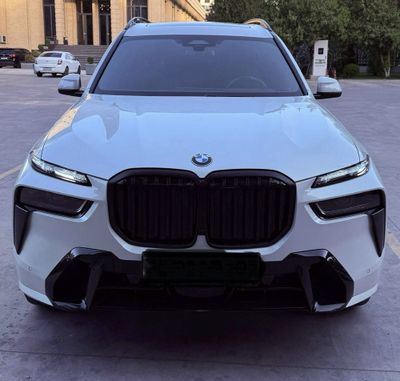 BMW X7 xdrive 40i 2024 год