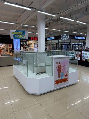 Продается мебель для бизнеса