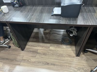 Office yoki uchebniy sentr uchun mebel