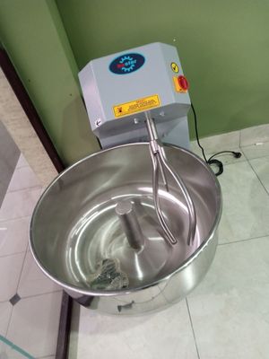 Bosfor 50 kg 220 kv 15 kun ishlatim 1 yil garyantilniy taloni bor