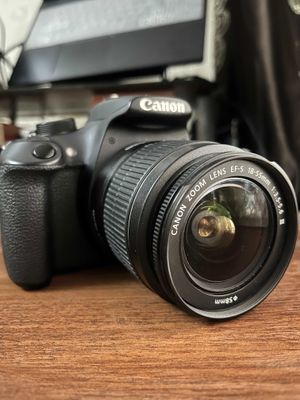 Canon 1200D в новом состоянии