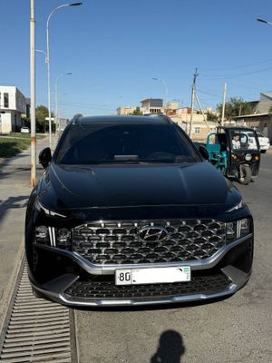 Продаётся Hyundai Santafe 2022