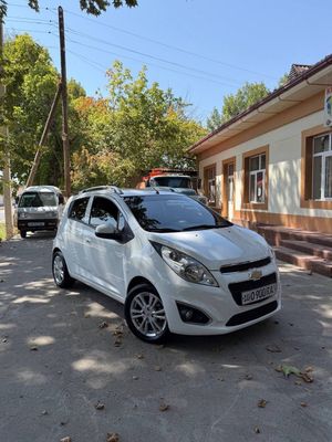 Spark sotiladi 7.500$
