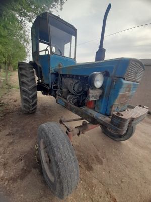 T 28 traktor sotladi xolati zòr