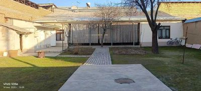 Olmazor tumani Moyqo'rg'onda uy sotiladi