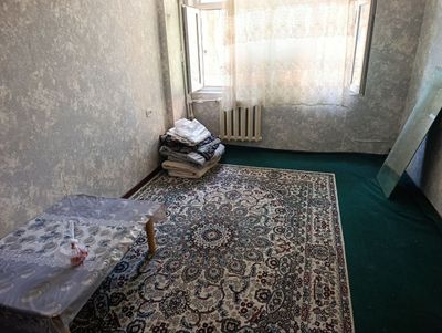 Сдаётся 1 ком в общежитии. Яшнабадск район. Ориентир Бухара кафе.